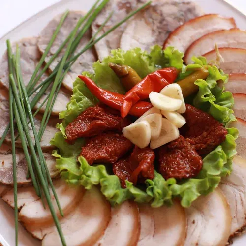 Asorti din carne, La Țara